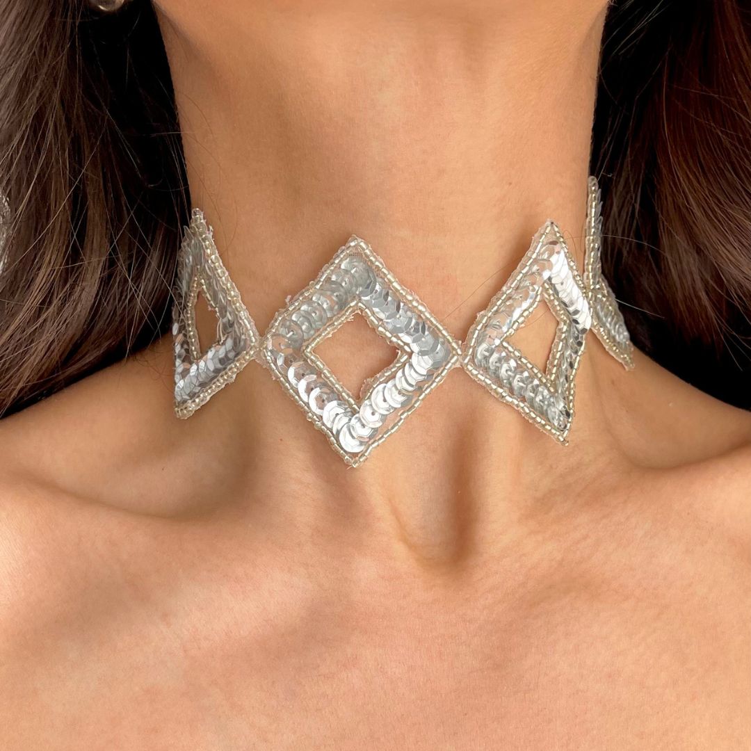 Gargantilha de losangos em prata