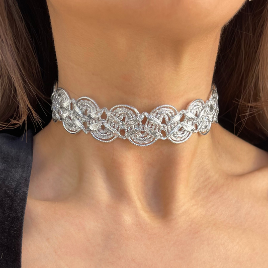 Choker ondulado plateado