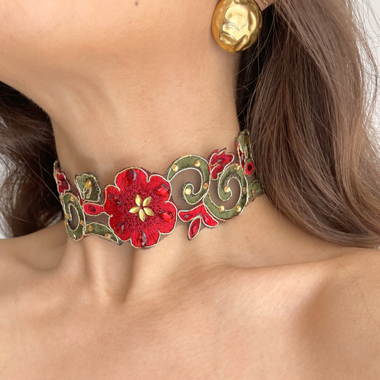 Choker Floral Rojo
